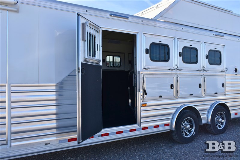 2026 Cimarron 4 horse norstar slant with 13'6" signature quarter