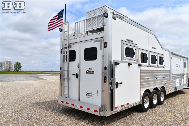 Trailer Photo 7
