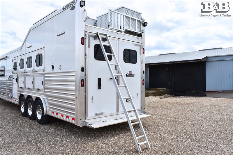 Trailer Photo 15
