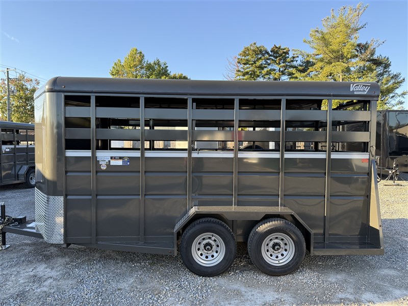 2027 Valley 16' livestock trailer