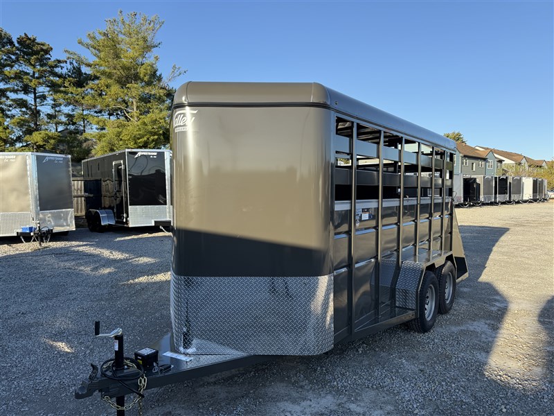 2027 Valley 16' livestock trailer
