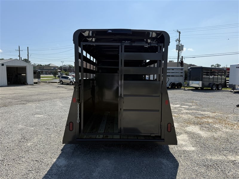 Trailer Photo 10