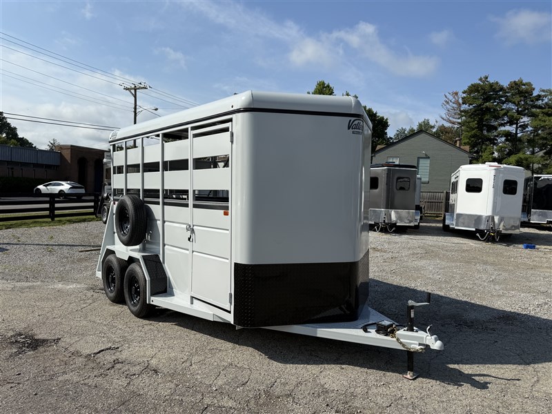 Trailer Photo 8