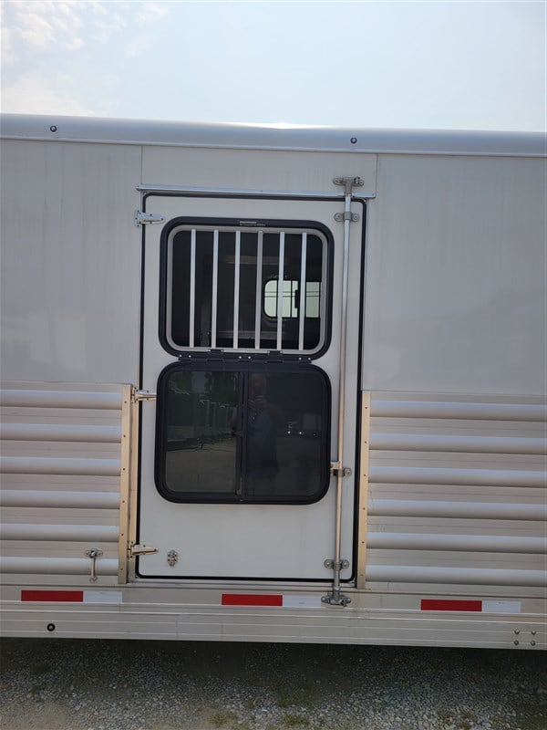 Trailer Photo 18