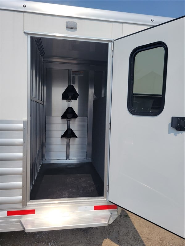 Trailer Photo 22