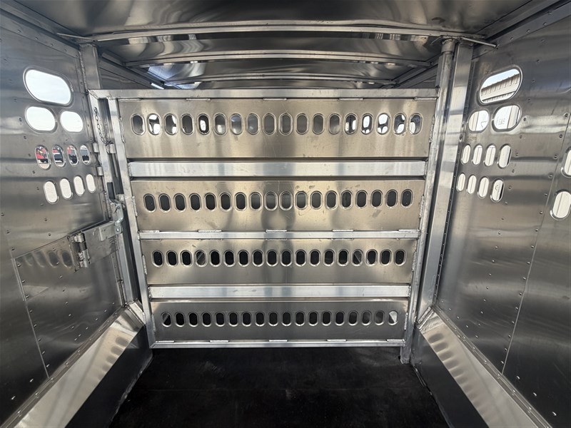 Trailer Photo 26