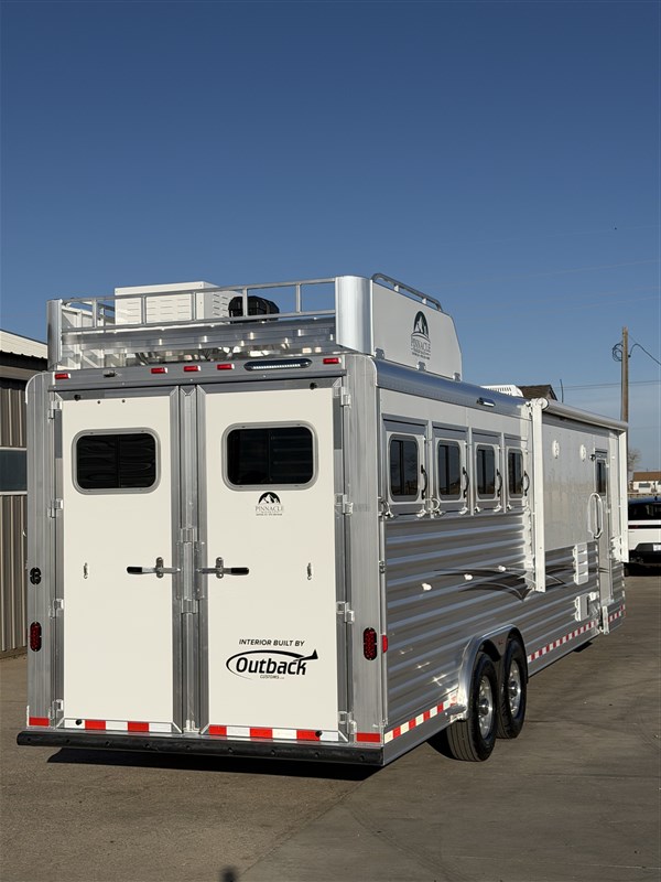 Trailer Photo 3