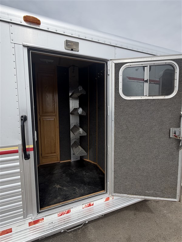 Trailer Photo 6