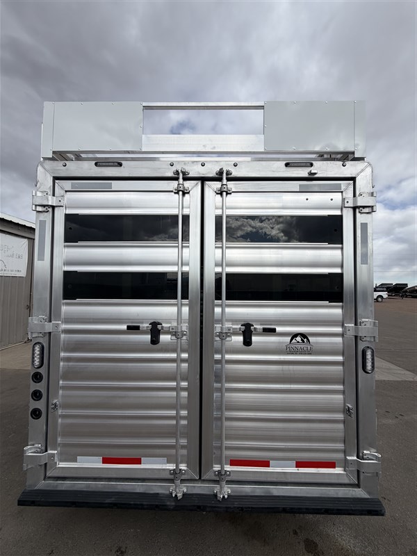 Trailer Photo 17