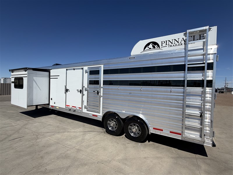 Trailer Photo 8