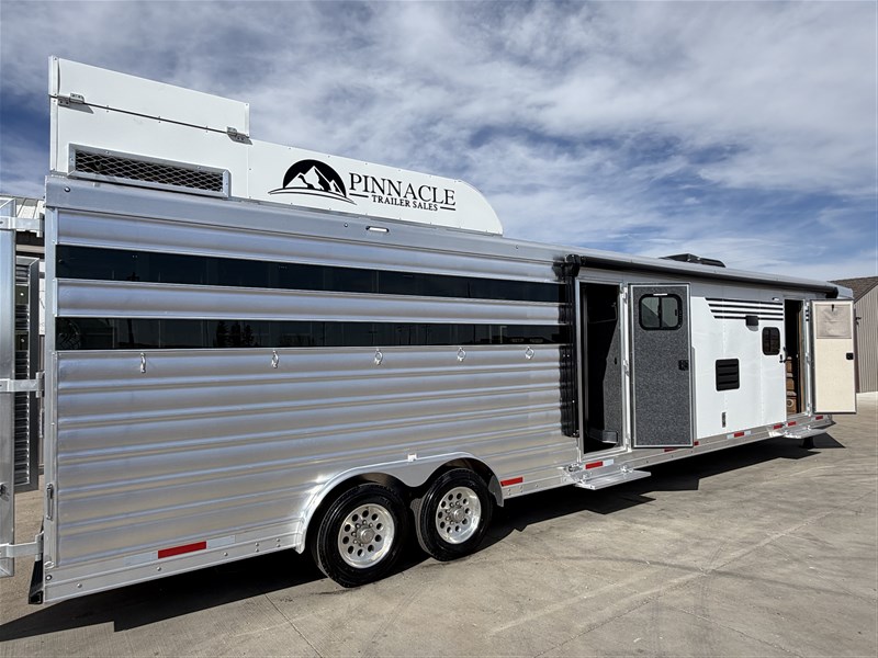 Trailer Photo 2