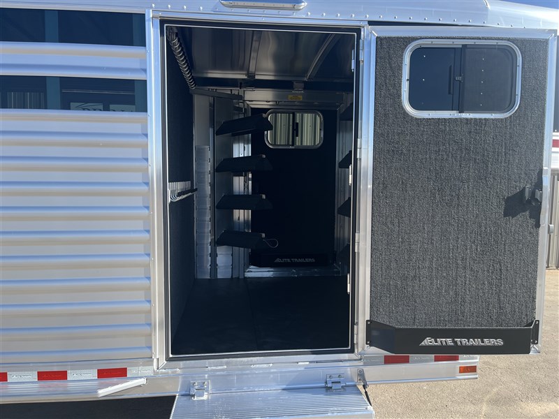 Trailer Photo 15