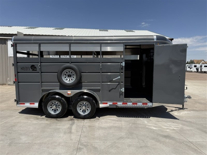 2026 Maverick 17' stock
