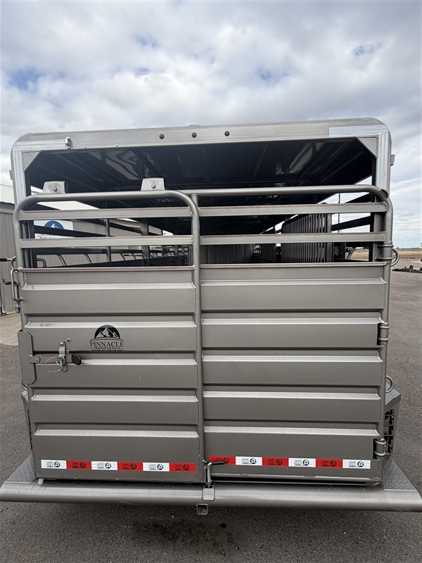 Trailer Photo 12