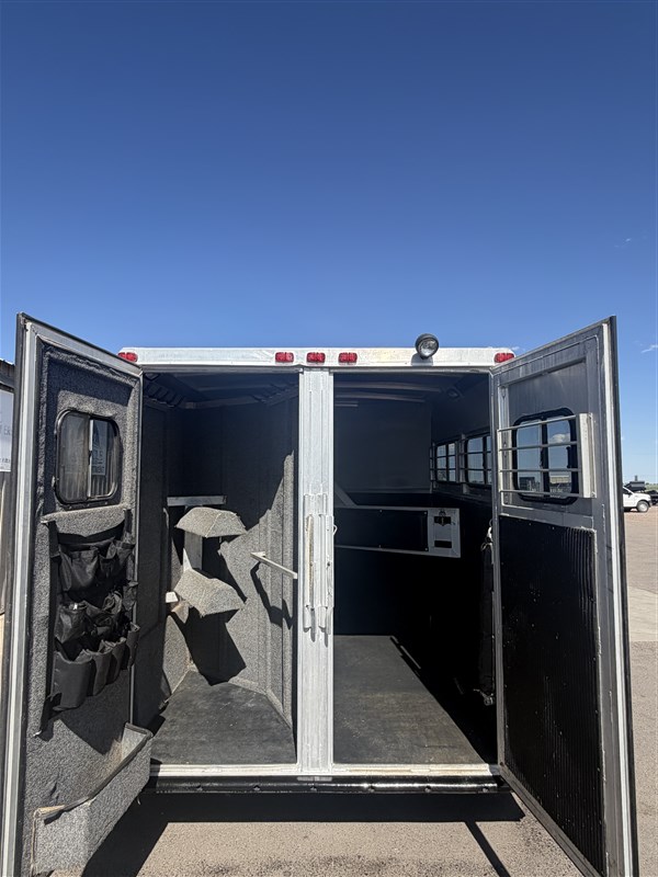 Trailer Photo 20