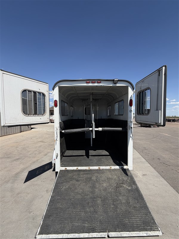Trailer Photo 11