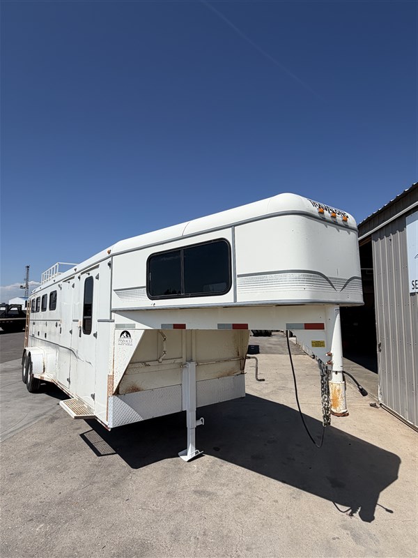 Trailer Photo 2