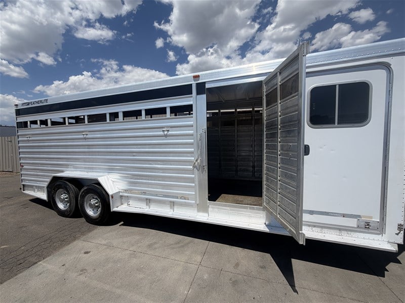 Trailer Photo 3