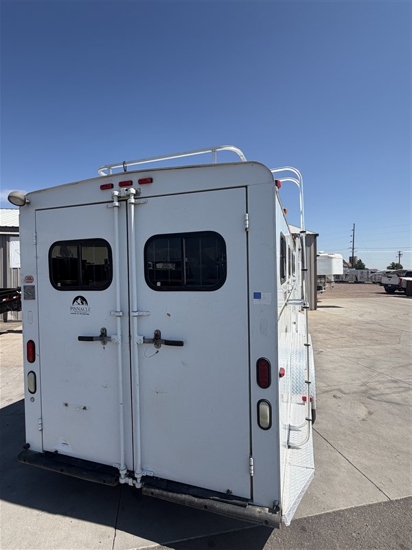 Trailer Photo 4