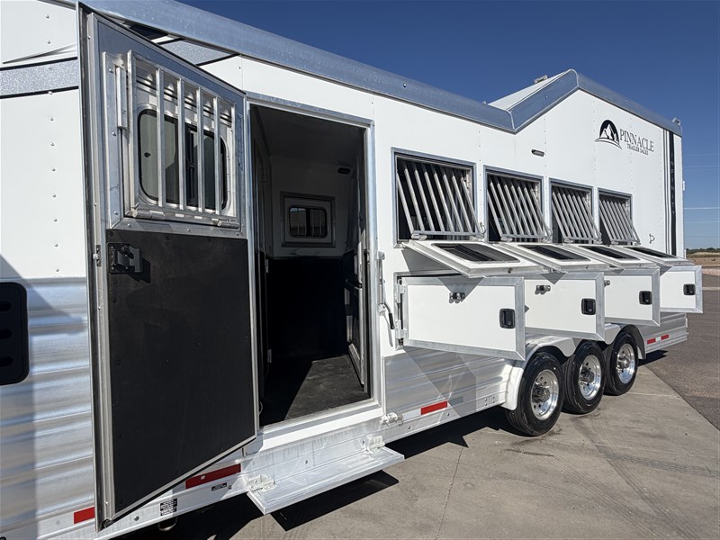 Trailer Photo 3