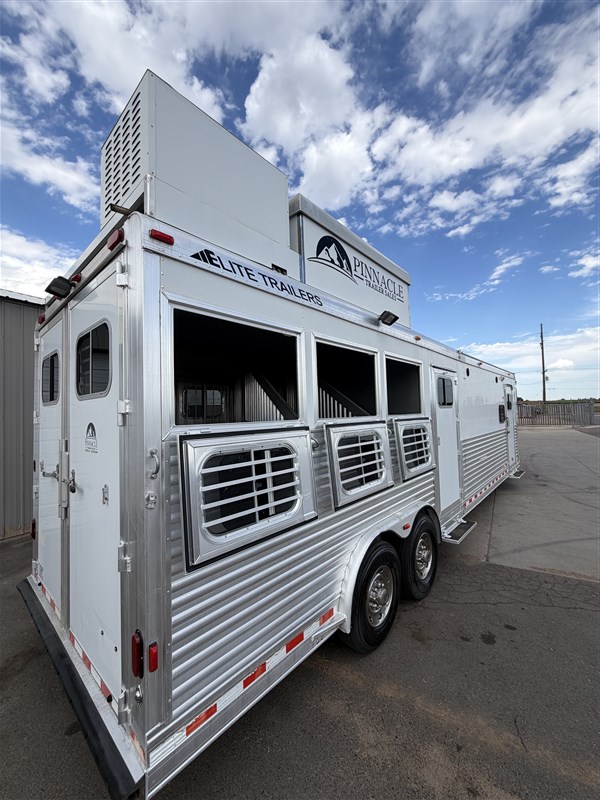 Trailer Photo 19