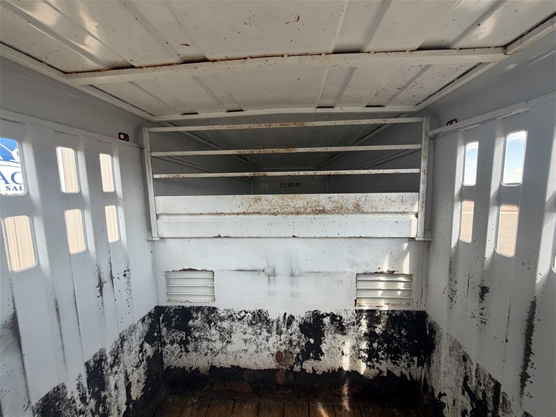 Trailer Photo 11
