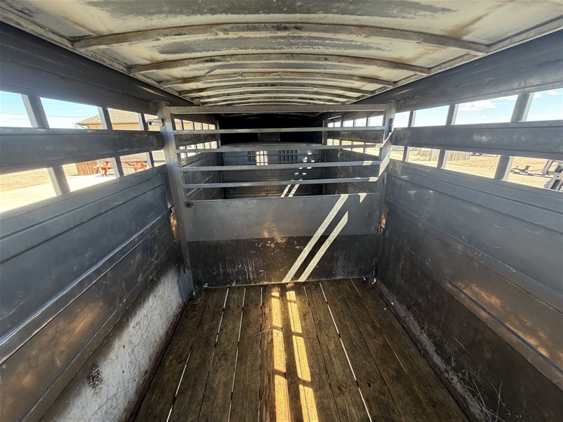 Trailer Photo 12
