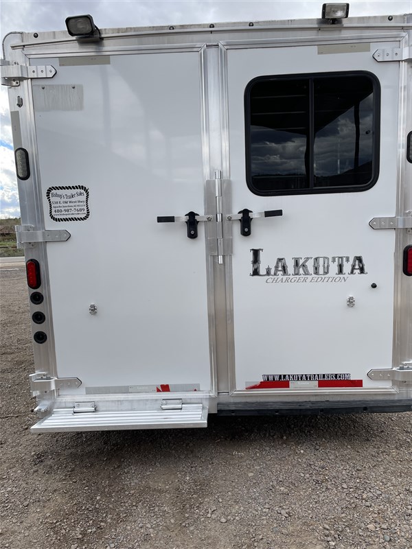 2019 Lakota C8411 w/ SALE PENDING