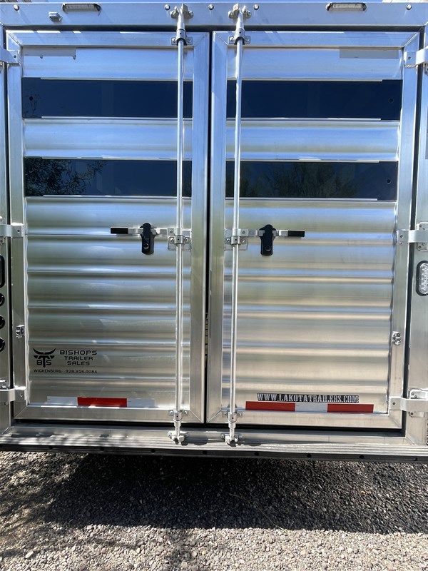 Trailer Photo 10