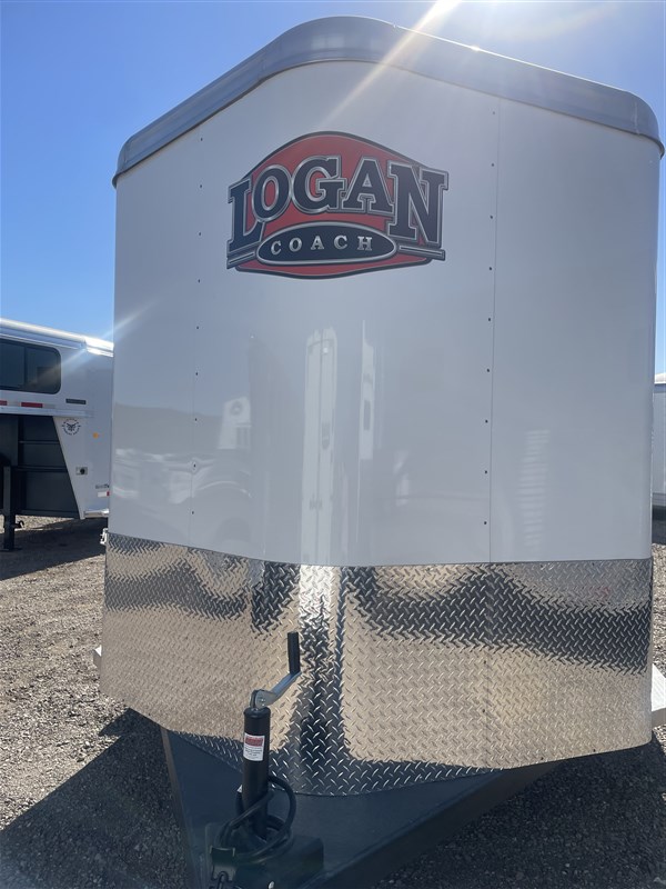 2025 Logan Coach 2 horse bullseye w/ front tack