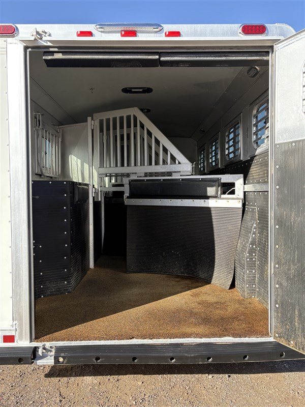 Trailer Photo 12