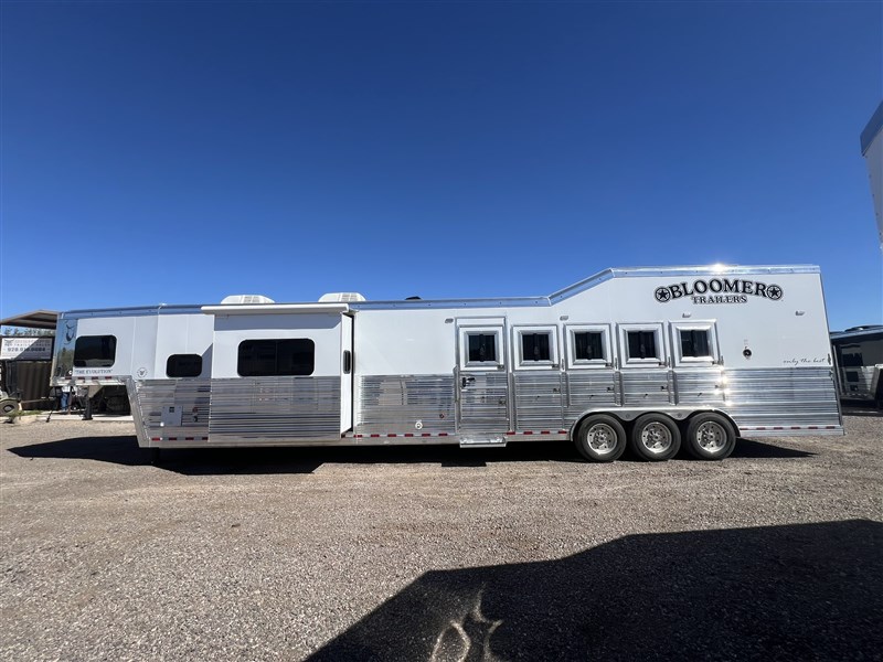 Trailer Photo 24