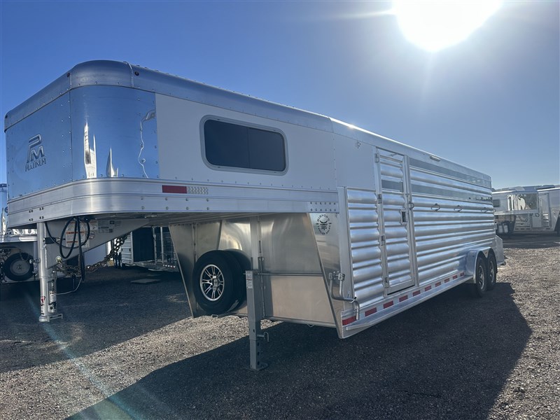 2026 Platinum Coach 5horse with dividers