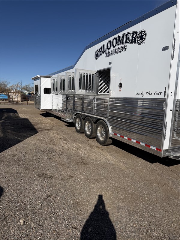 Trailer Photo 6