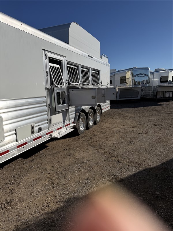 Trailer Photo 6