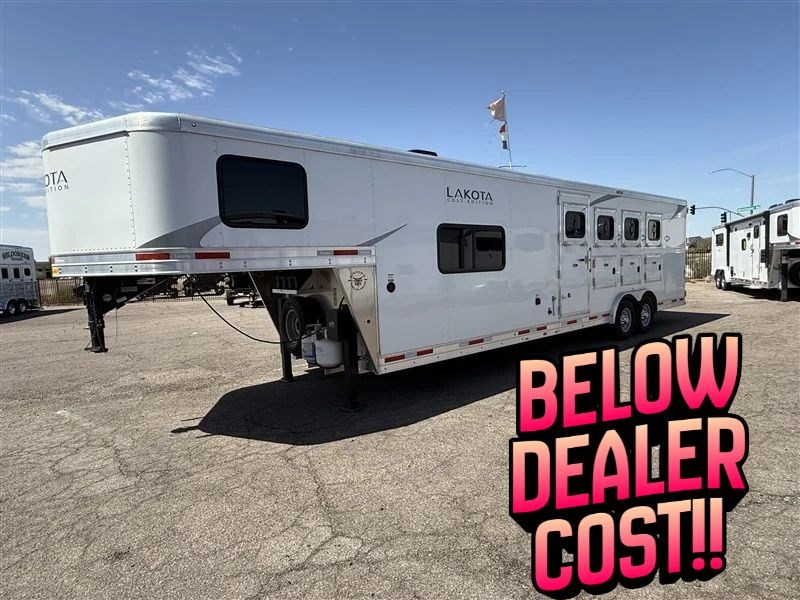 2023 Lakota Colt 11' BELOW DEALER COST w/ Full Warranty.