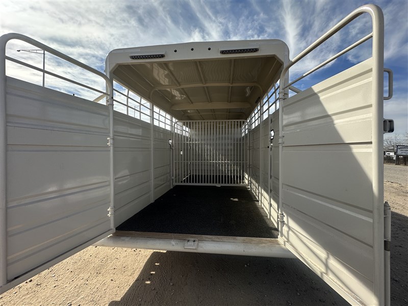 Trailer Photo 9