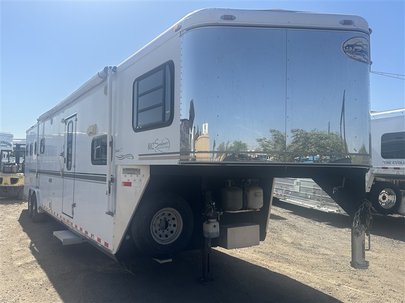 2006 Sundowner 4 horse 12' lq
