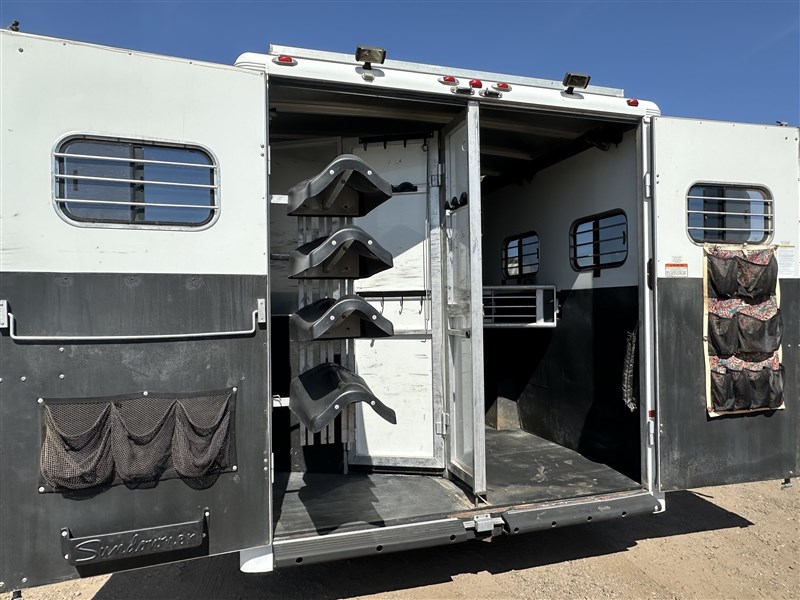 Trailer Photo 6