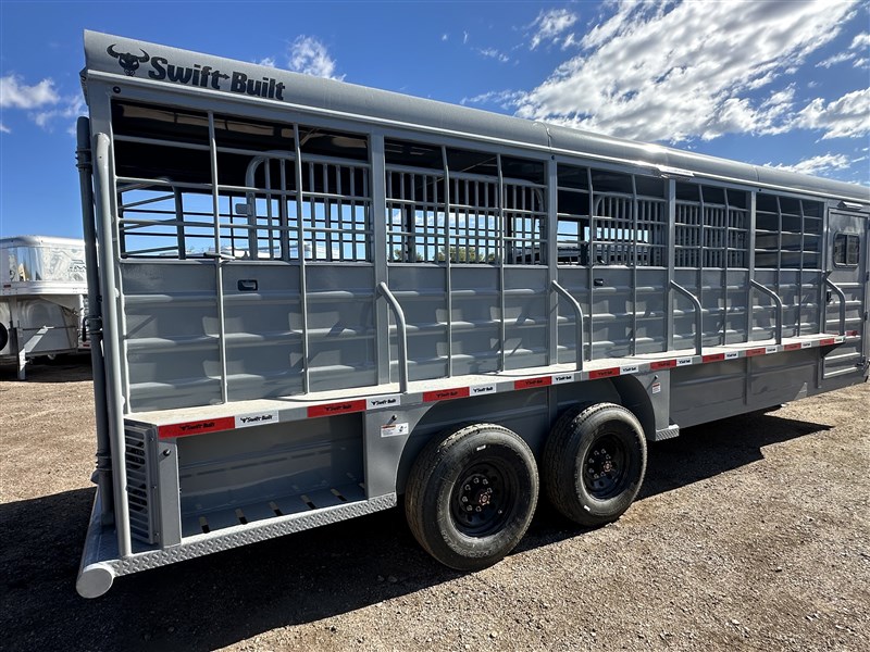 2026 Swift 24' stock combo w/ double tack doors
