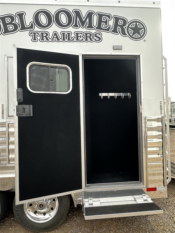 Trailer Photo 6