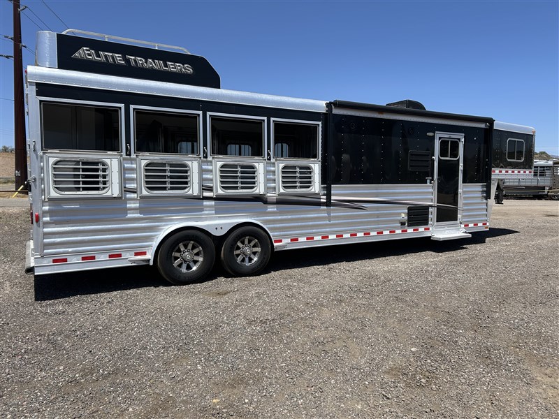 2019 Elite 4 horse 11' lq w/ generator