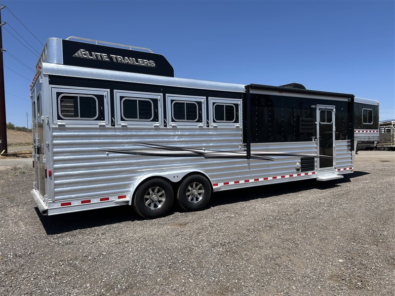 2019 Elite 4 horse 11' lq w/ generator