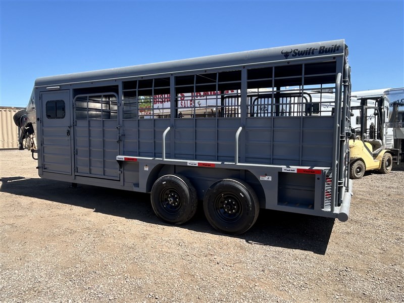 2023 Swift 20' double tack