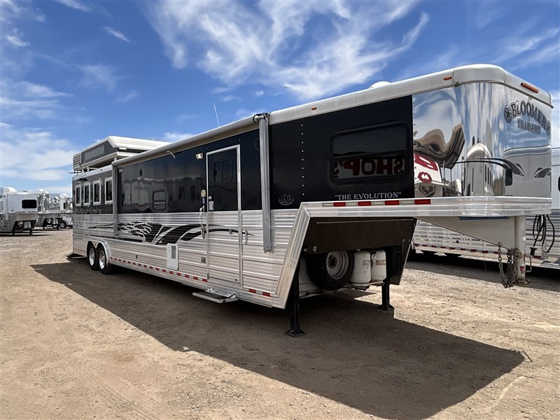 Trailer Photo 12