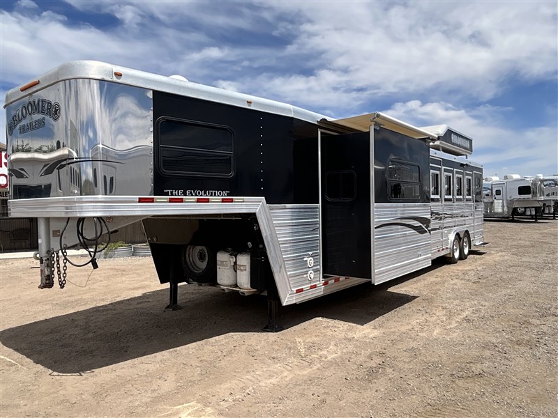 2008 Bloomer 4 h 16' sw with cowboy classic interior lq