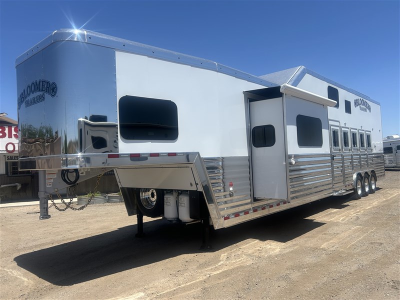 Trailer Photo 3