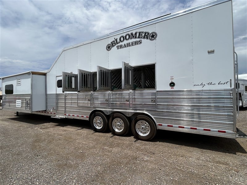 Trailer Photo 6