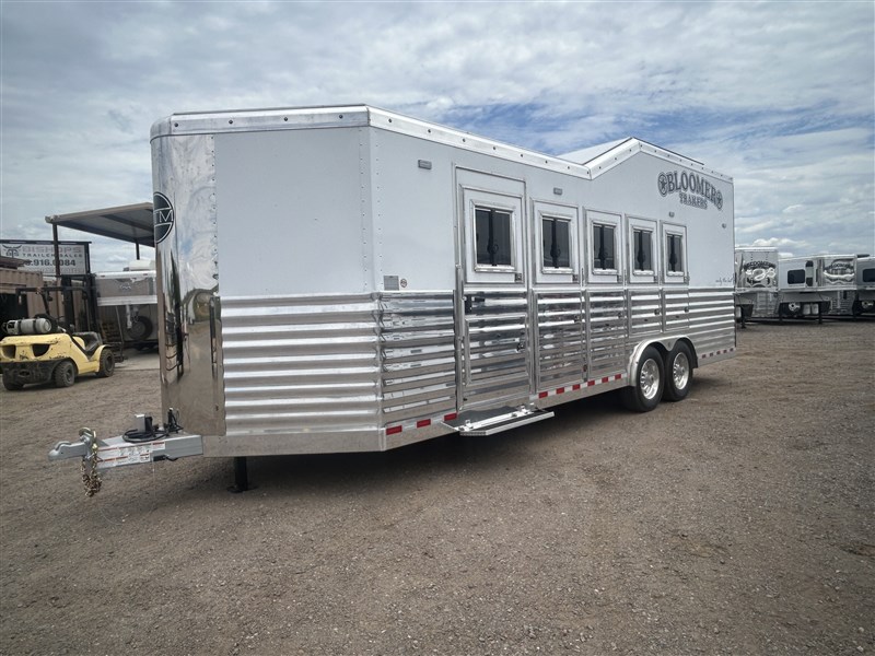Trailer Photo 4