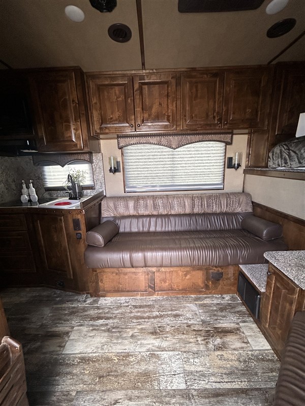 Trailer Photo 20